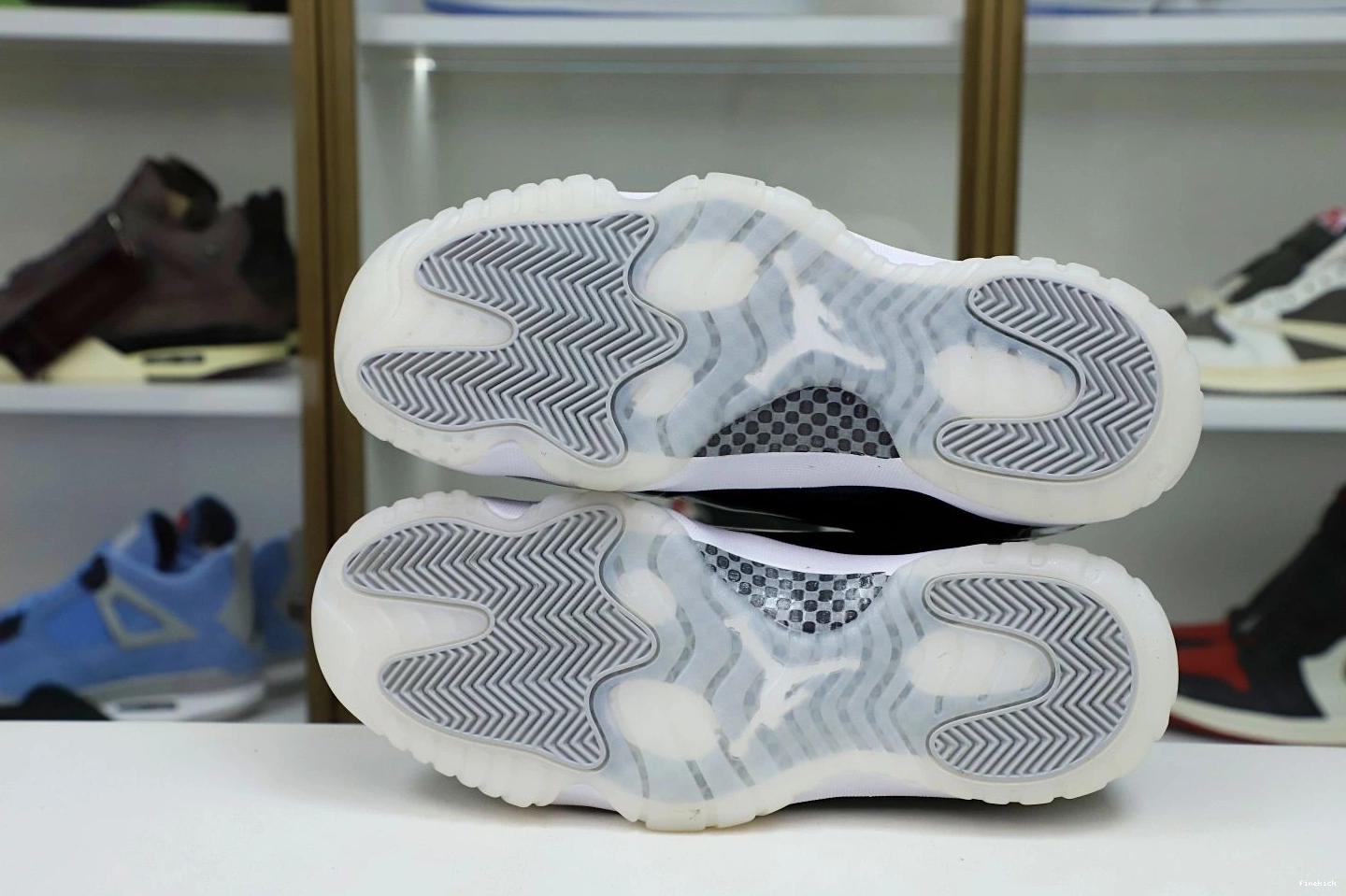 AIR 'JUBILEE 25TH 11   RETRO JORDAN 1228